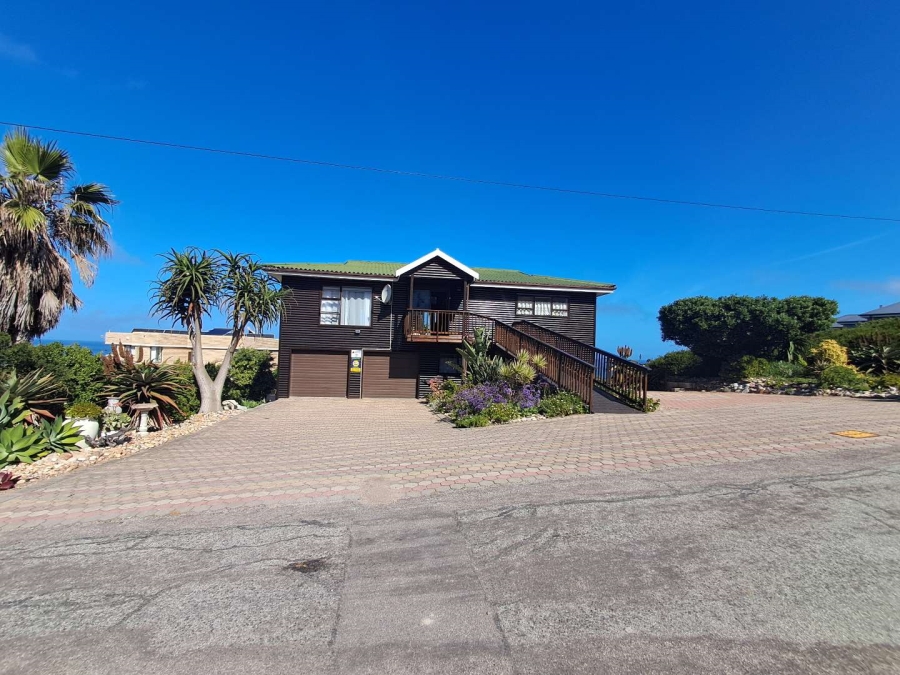 4 Bedroom Property for Sale in Dana Bay Western Cape